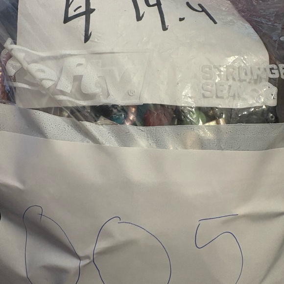 5lbs Assorted Craft Jewelry Broken and Damaged Bag 005 / 4lbs 14oz - Picture 9 of 9